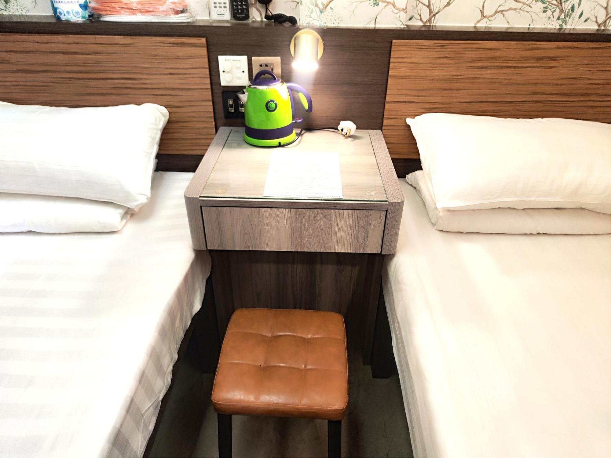 Celltronik Hostel 先創旅店 Hong Kong Exterior photo