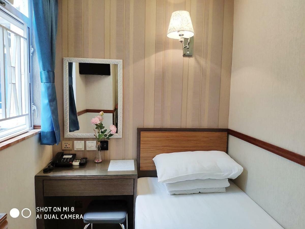 Celltronik Hostel 先創旅店 Hong Kong Exterior photo